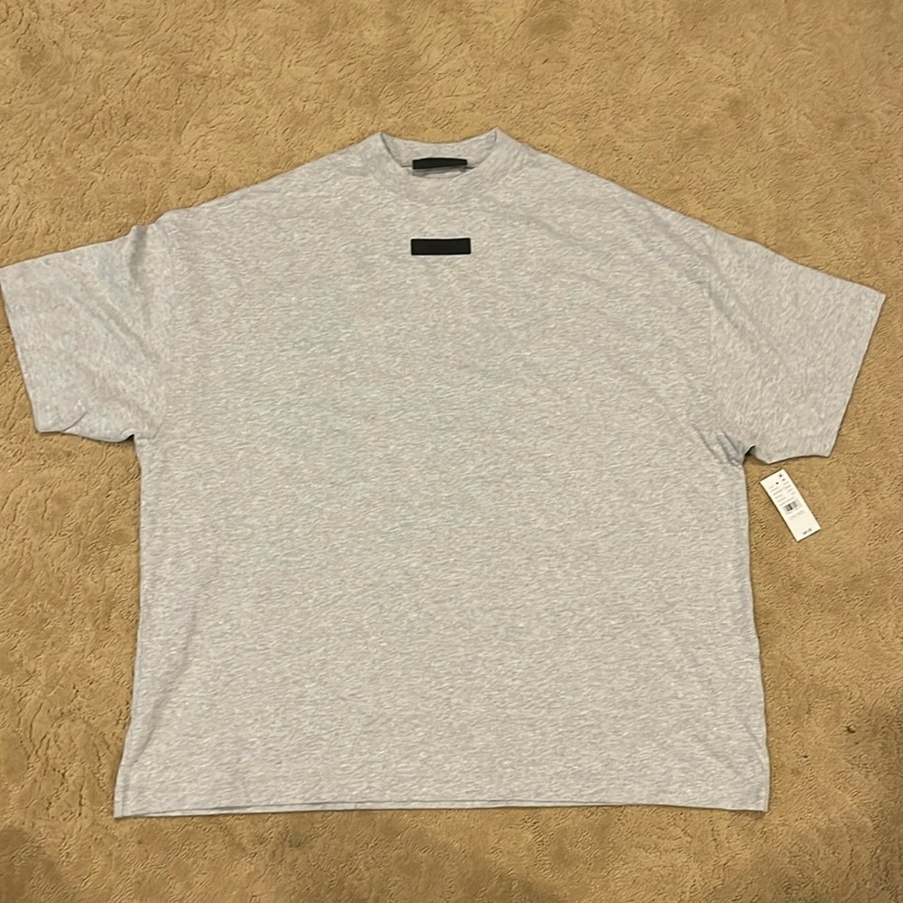 Essentials, Fear of God size large.